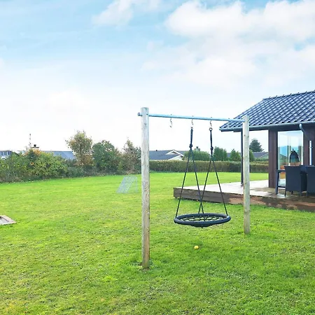 בית נופש Seaside Retreat With - By Traum Bøjden