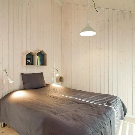 10 Person In Faaborg Semesterbostad *